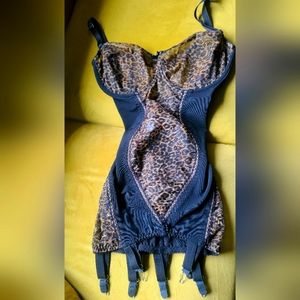 What Katie Did Corselet 32F, 34E, 36DD